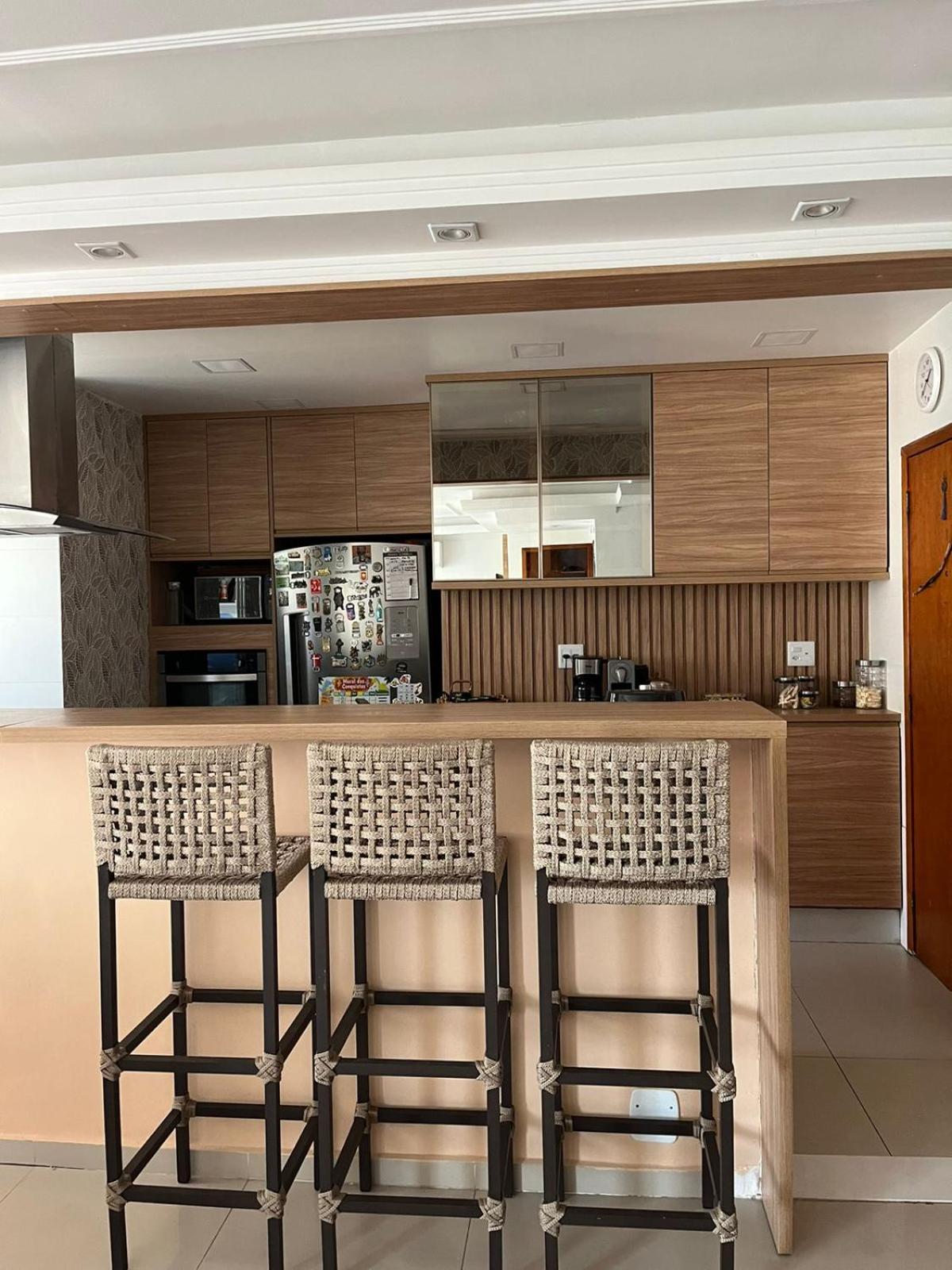 Cobertura Incrivel, Silenciosa E Familiar Com Sala Ampla, Cozinha Americana, 3 Quartos, Area Gourmet, Terraco Aberto Com Churrasqueira E Jacuzzi Na Praia Da Barra Da Tijuca - Rio De Janeiro - Apto Inteiro So Pra Voce