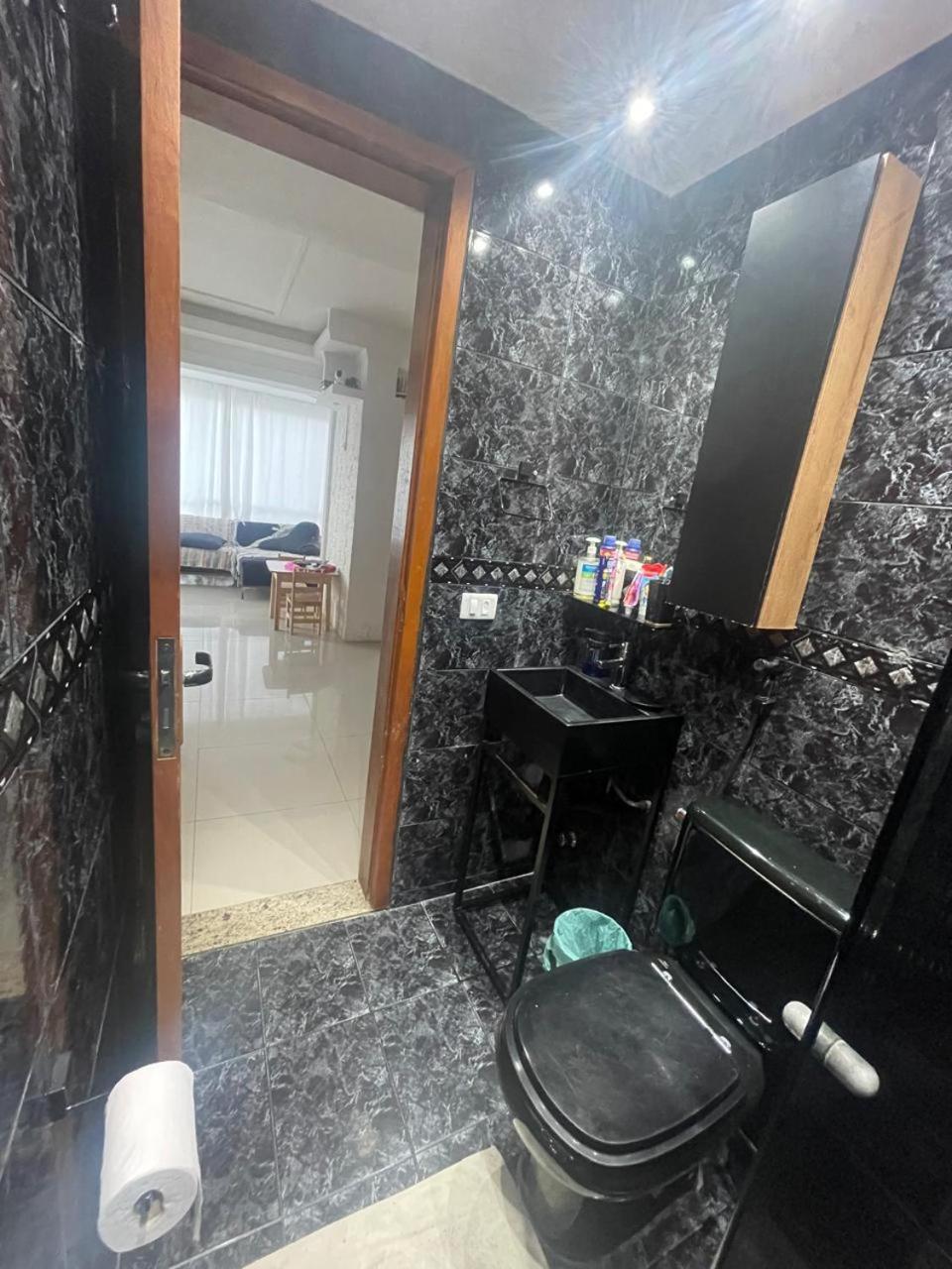 Cobertura Incrivel, Silenciosa E Familiar Com Sala Ampla, Cozinha Americana, 3 Quartos, Area Gourmet, Terraco Aberto Com Churrasqueira E Jacuzzi Na Praia Da Barra Da Tijuca - Rio De Janeiro - Apto Inteiro So Pra Voce Rio de Janeiro