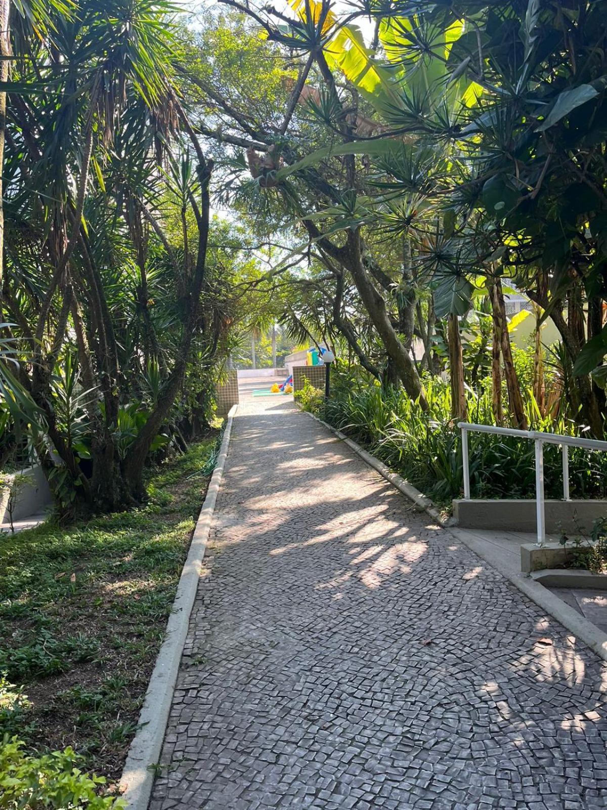 Cobertura Incrivel, Silenciosa E Familiar Com Sala Ampla, Cozinha Americana, 3 Quartos, Area Gourmet, Terraco Aberto Com Churrasqueira E Jacuzzi Na Praia Da Barra Da Tijuca - Rio De Janeiro - Apto Inteiro So Pra Voce