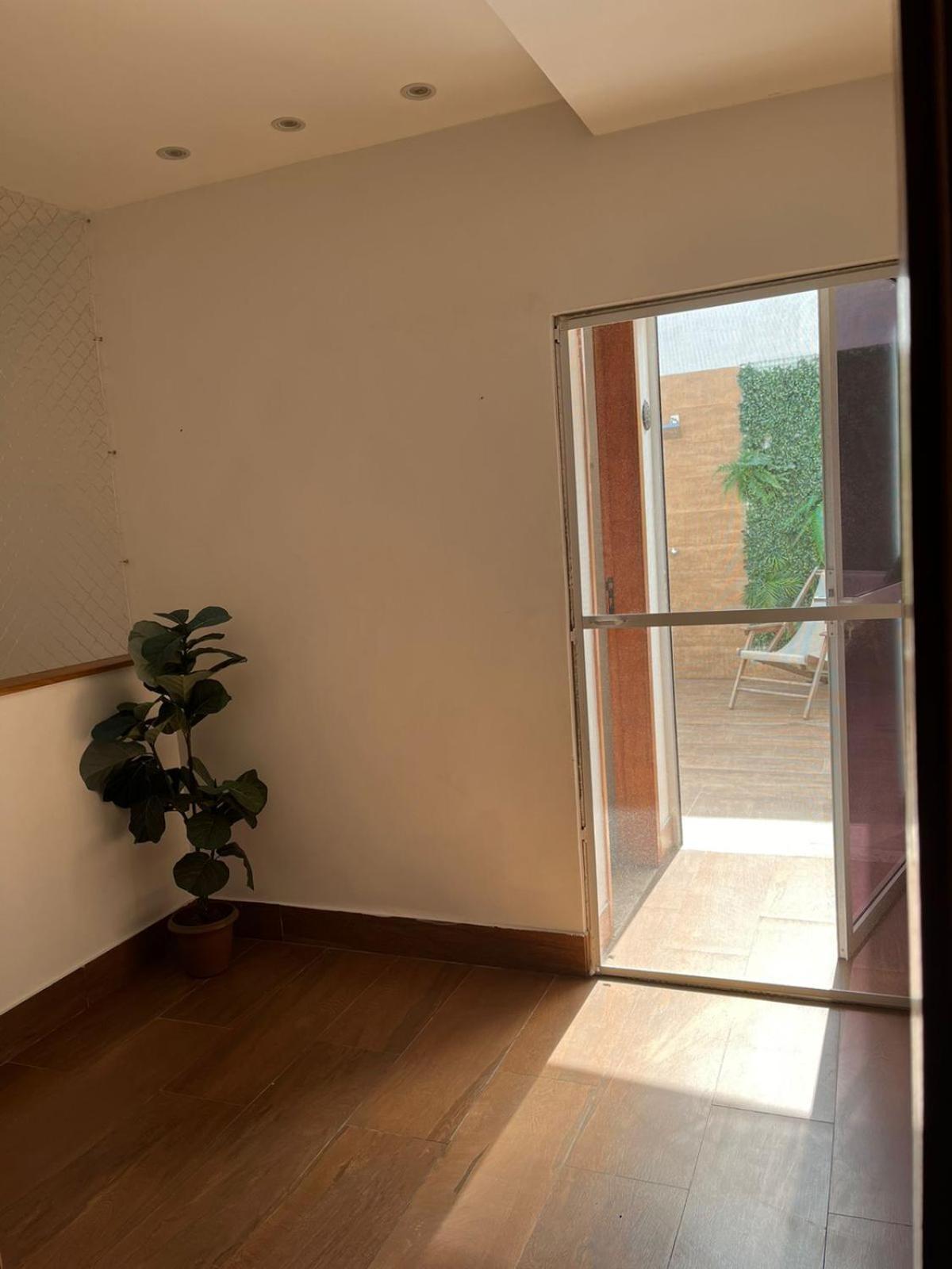 Apartamento Cobertura Incrivel, Silenciosa E Familiar Com Sala Ampla, Cozinha Americana, 3 Quartos, Area Gourmet, Terraco Aberto Com Churrasqueira E Jacuzzi Na Praia Da Barra Da Tijuca - Rio De Janeiro - Apto Inteiro So Pra Voce Rio de Janeiro