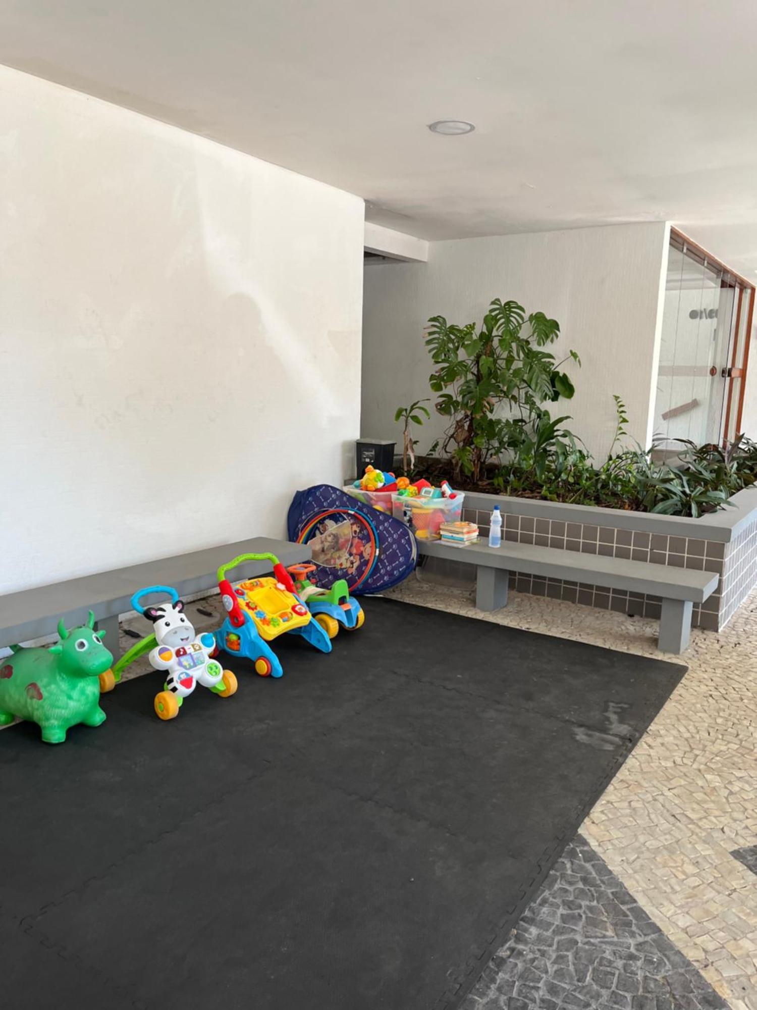 Apartamento Cobertura Incrivel, Silenciosa E Familiar Com Sala Ampla, Cozinha Americana, 3 Quartos, Area Gourmet, Terraco Aberto Com Churrasqueira E Jacuzzi Na Praia Da Barra Da Tijuca - Rio De Janeiro - Apto Inteiro So Pra Voce *